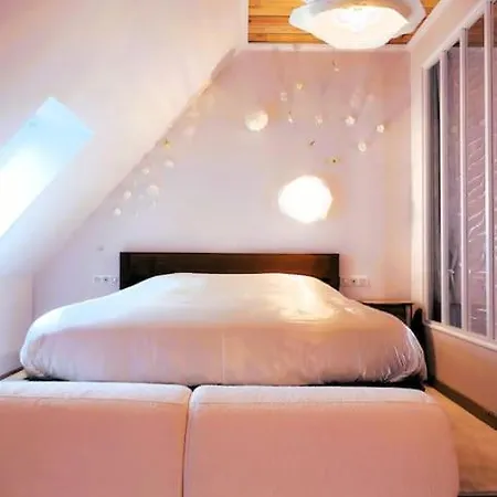 La Mezzanine De L'etoile Avec Jacuzzi Prive Longmesnil