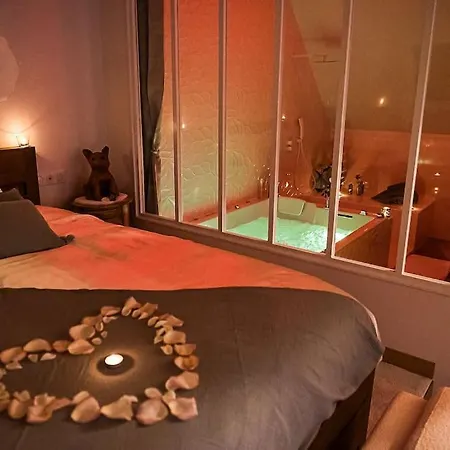 La Mezzanine De L'etoile Avec Jacuzzi Prive Apartament Longmesnil