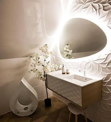 La Mezzanine De L'etoile Avec Jacuzzi Prive Apartment Longmesnil