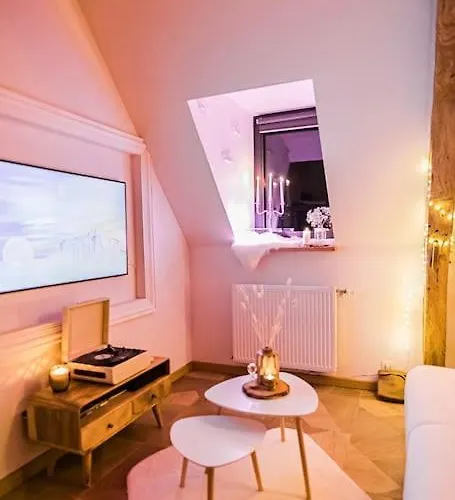 La Mezzanine De L'etoile Avec Jacuzzi Prive *